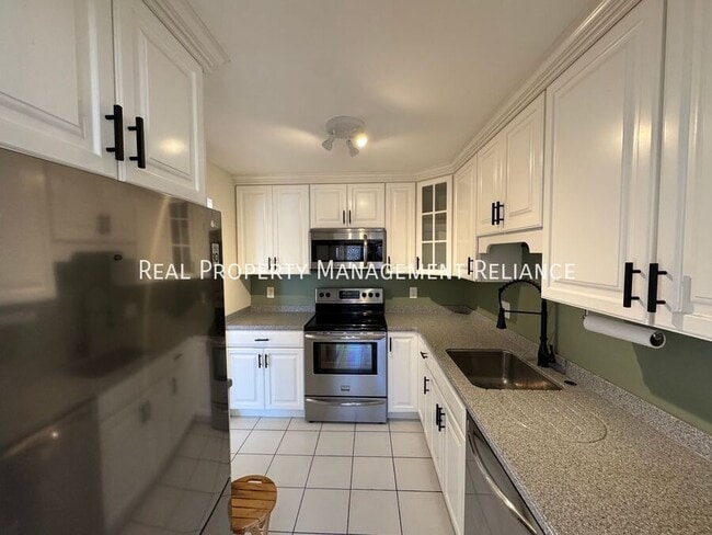 Photo - 20 Central St Unit 404