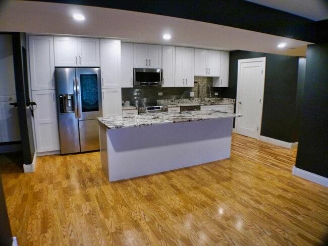Photo - 10308 Circle Dr