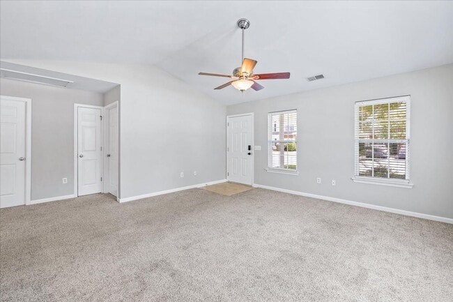 Photo - Cute, Convenient Townhome!