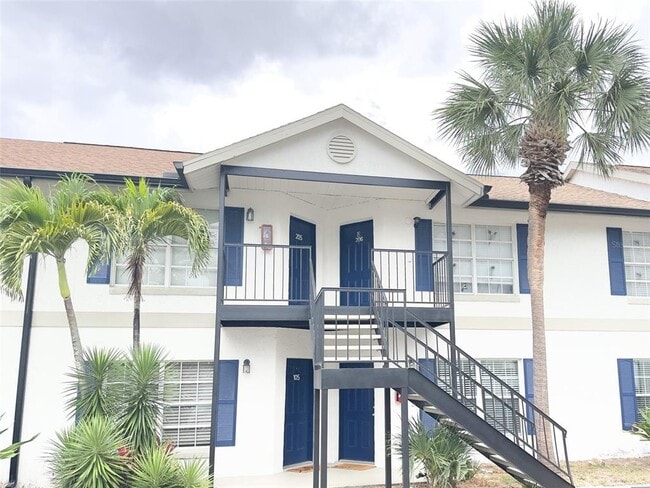 Building Photo - 3651 N Goldenrod Rd Unit E205