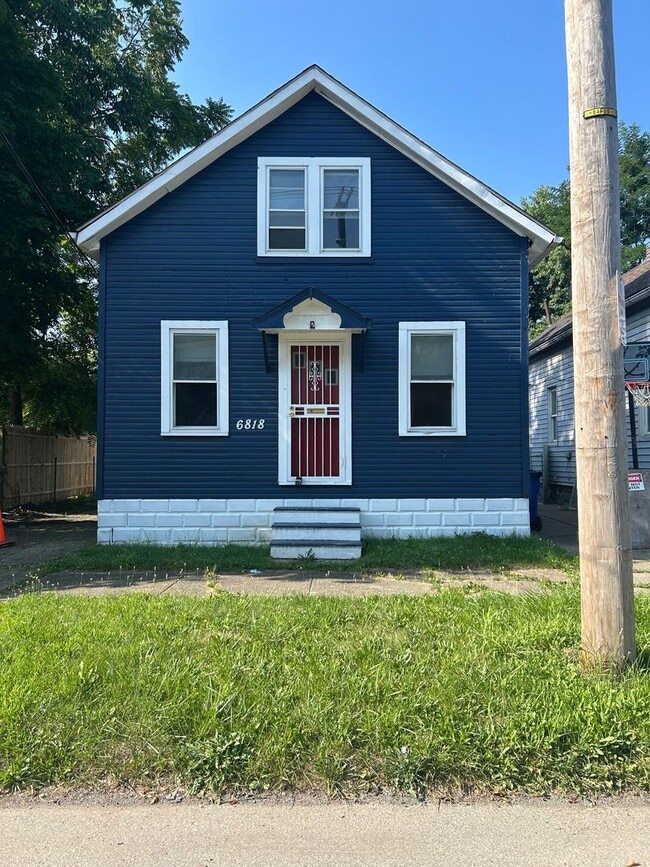 Building Photo - Coming Soon! Section 8 Accepted! Renovatio... Rental