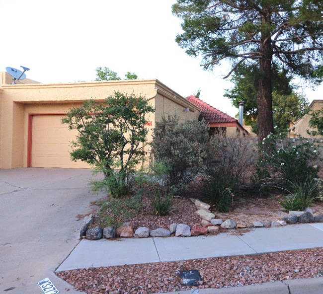 Building Photo - 3272 Solarridge St Rental