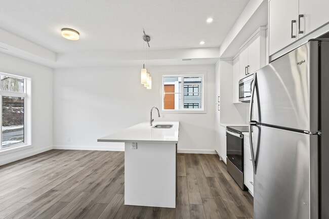 Photo - 167 Spring Creek Cmn SW