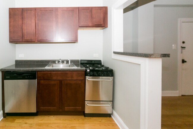 Photo - 1314 N Dearborn St Unidad 403