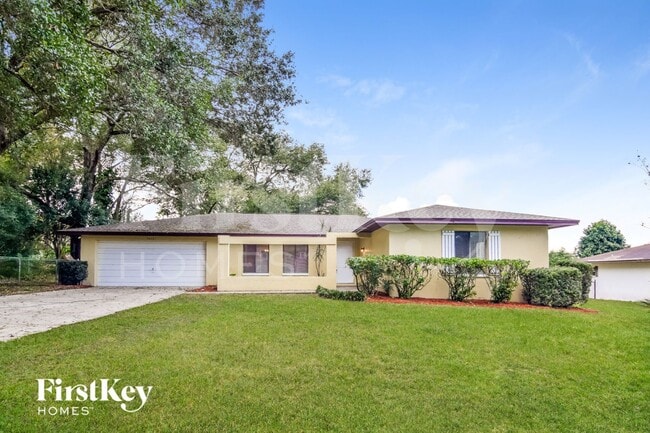 Building Photo - 5017 Kingswood Dr