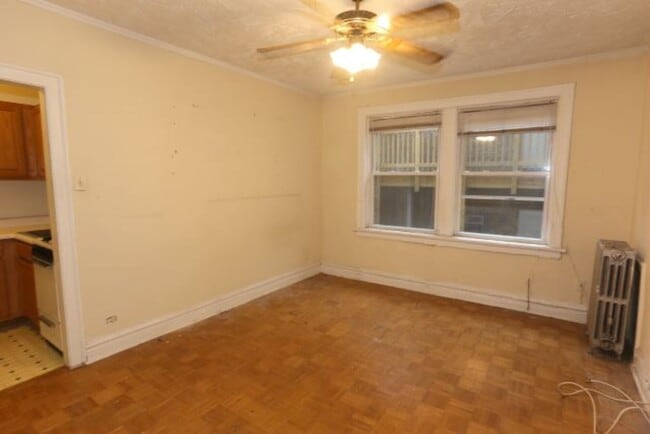 Photo - 717 W Belmont Ave Unit J08W