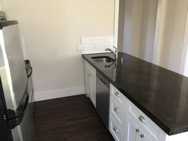 kitchen with SS appliances and dishwasher - 317 Laurel Street West Unit 1