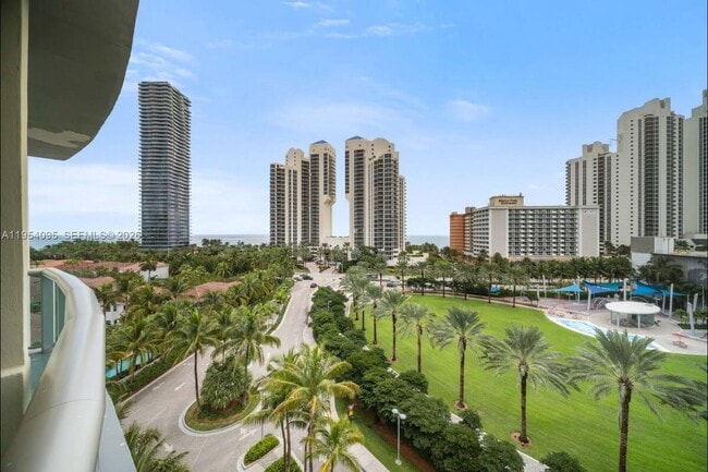 Photo - 19370 Collins Ave Unit 825