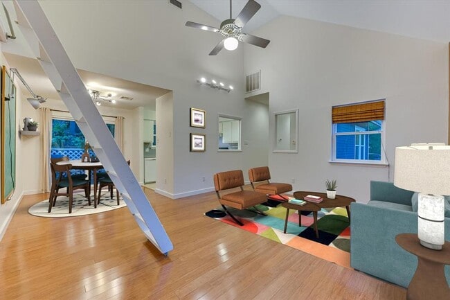 Photo - 1701 Jennie Ave