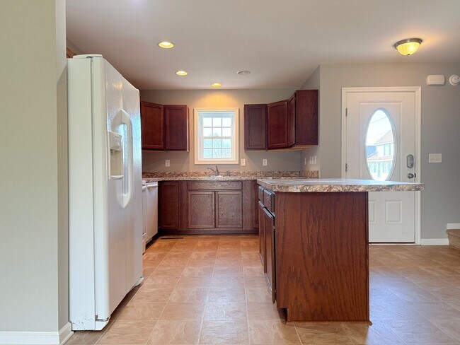 Photo - Spacious 3-Bedroom Townhome with Prime Route 13 Access