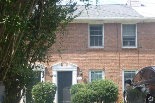 Building Photo - 1028 Jeanette Ln Rental