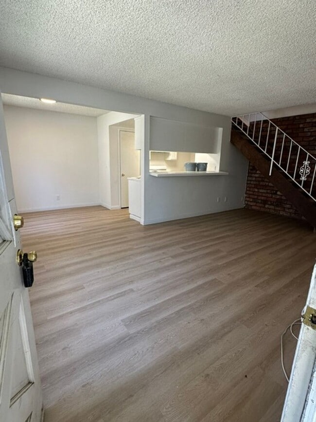 Photo - 2 BEDROOM MARINA VILLAGE TOWNHOUSE IN PORT HUENEME