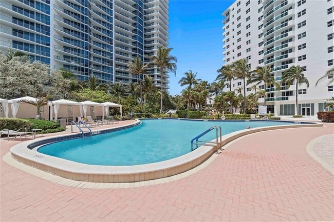Photo - 3001 S Ocean Dr Unit 425