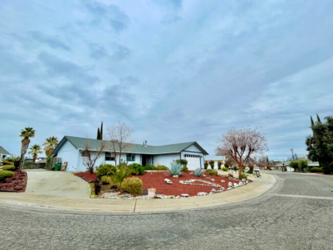 Photo - 3640 Elizabeth Way