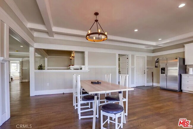 Photo - 2901 Raymond Ave Unidad 2903