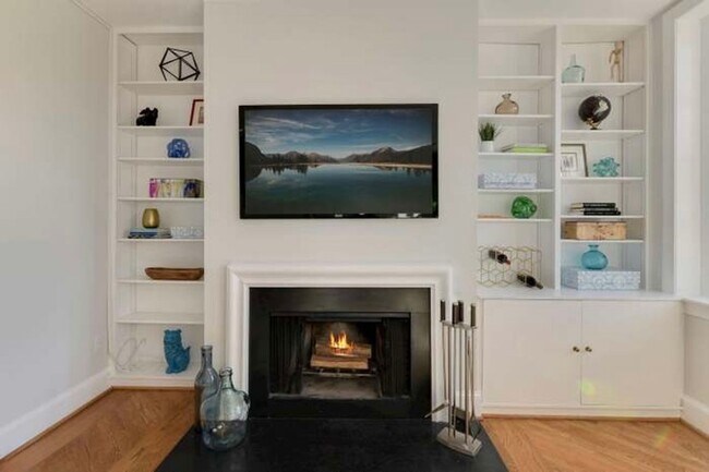 Photo - 2115 S Street NW #2B