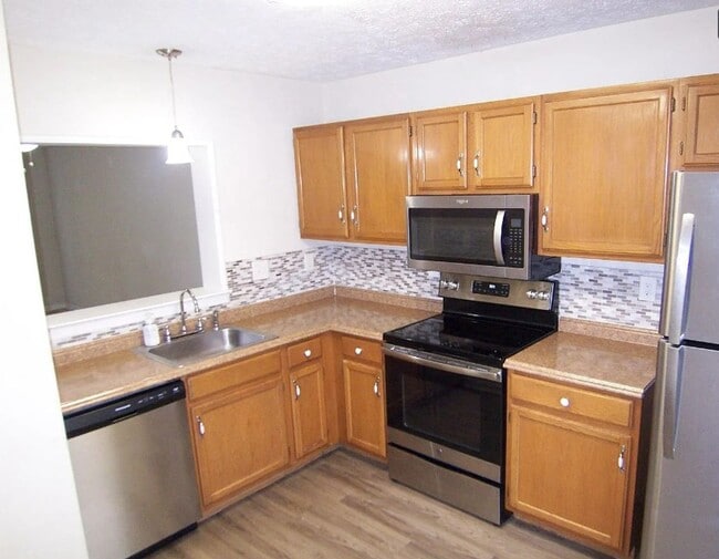 Photo - Middle River Townhome!