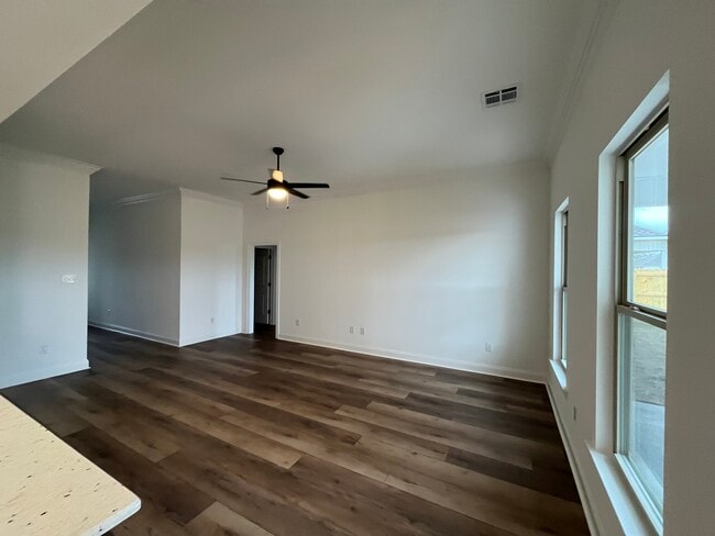 Photo - 109 Nandina Dr