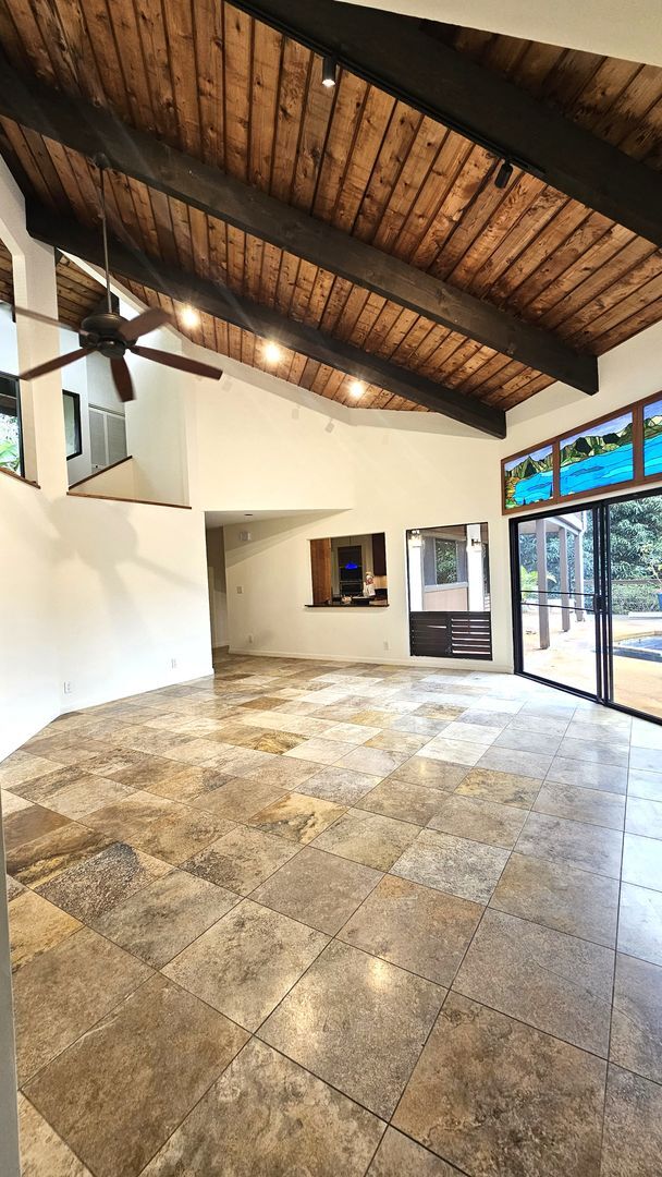 Photo - Kaneohe Bay 4/3.5 with way to much to list!