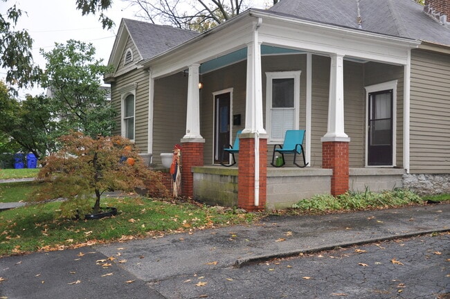 324 S Broadway Park