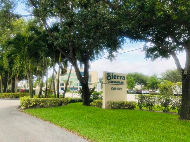 Photo - 1041 SE Monterey Rd