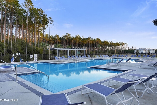 Photo - 464 Melrose Wy