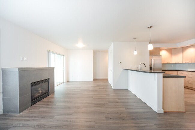 Photo - z-053025-Flora Flats