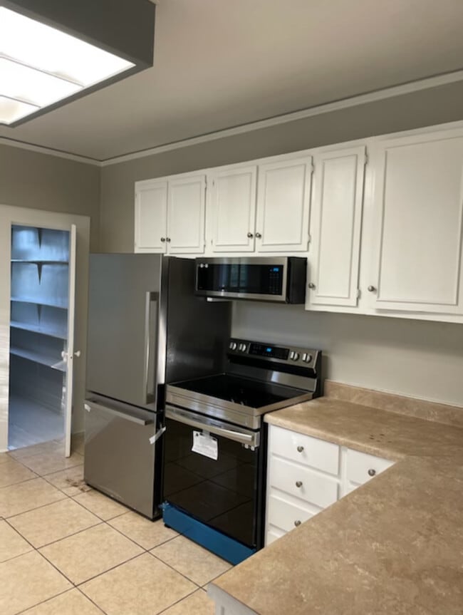 Photo - 506 6th Ave N