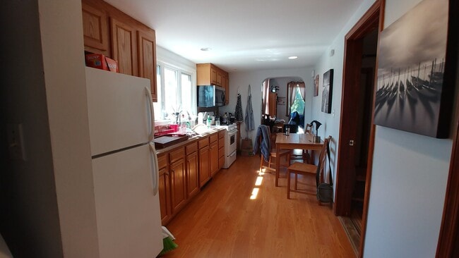 Photo - 108 Cross St