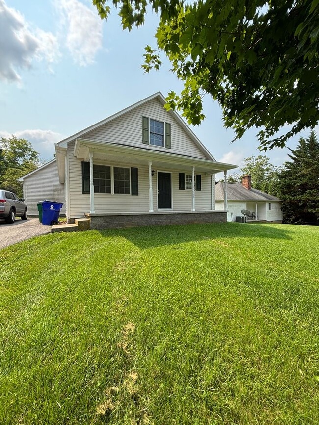 Photo - 206 Reynolds Ave