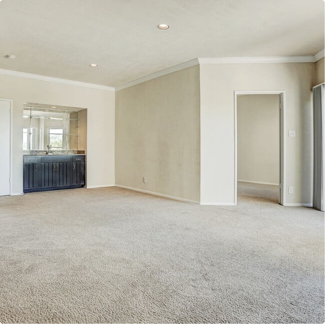 Legend Point Condominiums