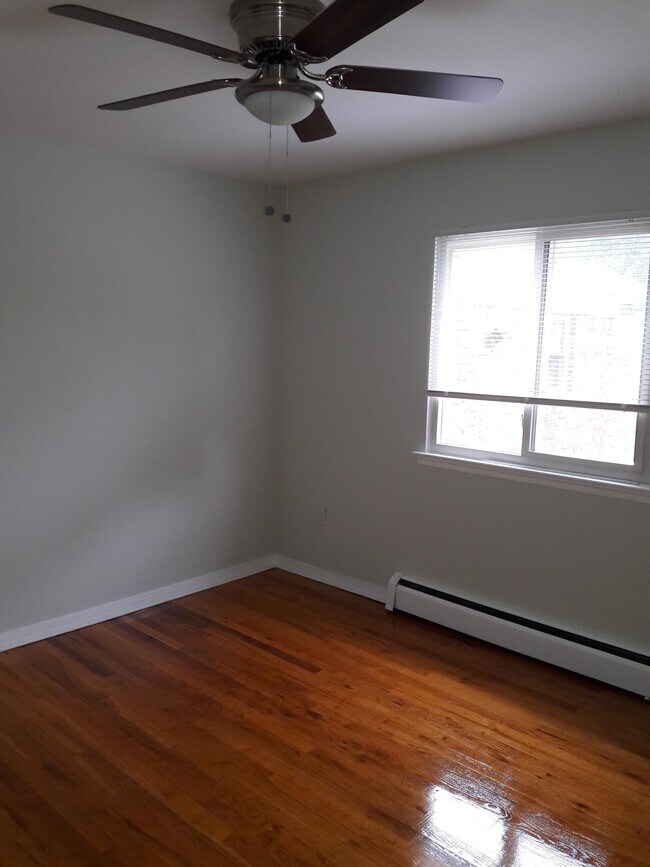 Bedroom2 - 180 Littleton Rd Unit 116