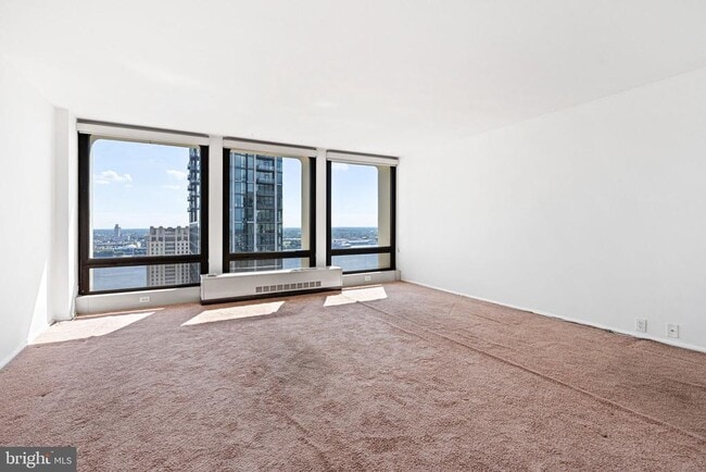 Photo - 200 Locust St Unidad 27F-N