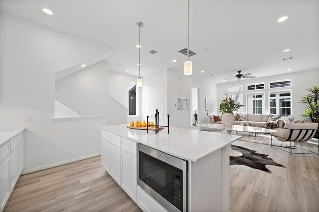 Photo - 1526 Ojeman Rd