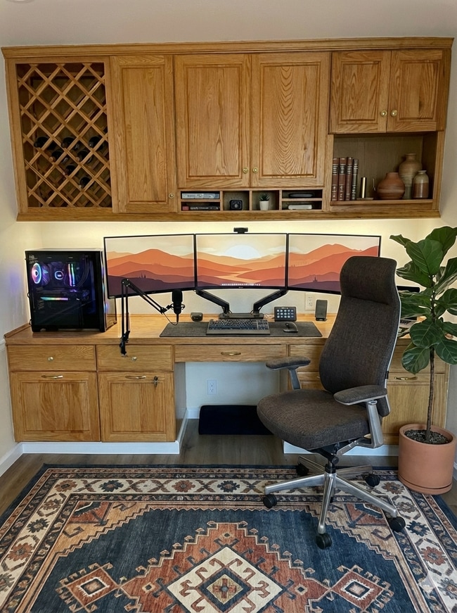 Photo - 717 Navaronne Way