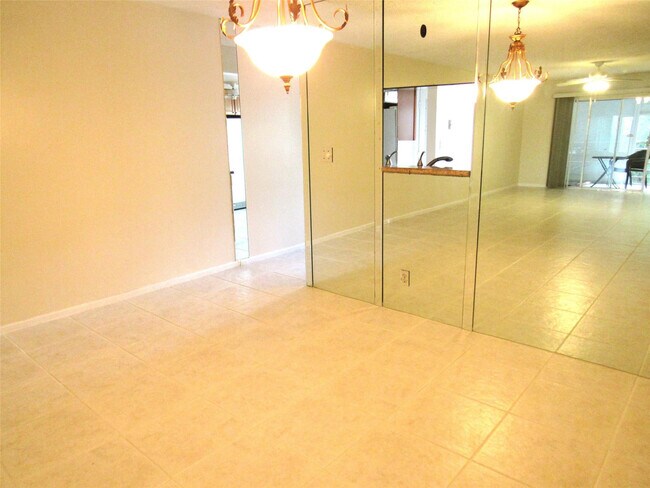 Photo - 3001 Portofino Isle Unit G2