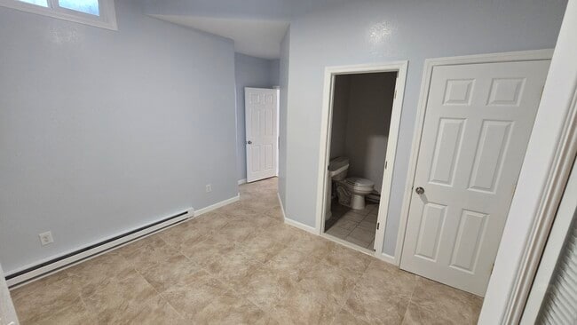 657 W Main St Unit 2
