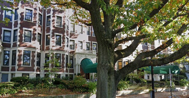 Building Photo - 378 Riverway Unit 1 Rental