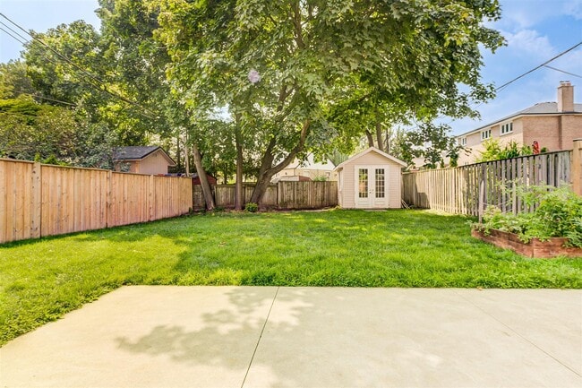 Photo - 33 Mendip Cres
