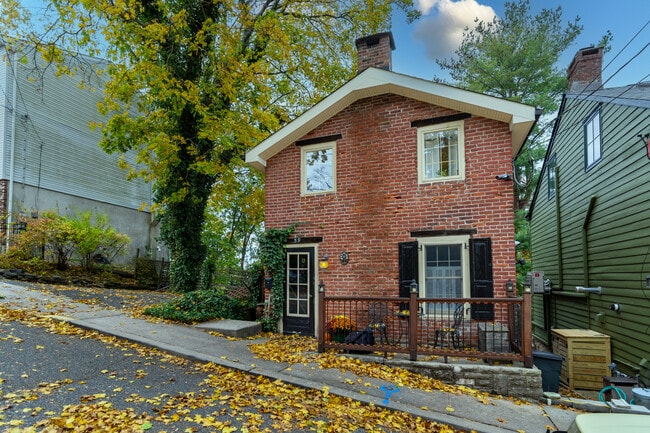 Photo - 59 S Franklin St