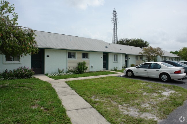 Photo - Villas of Northport