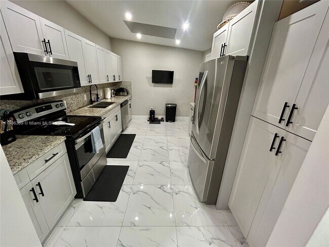 Photo - 13560 NW 2nd Ave