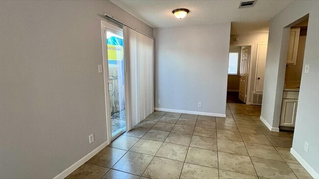 Photo - 10701 Lanshire Dr