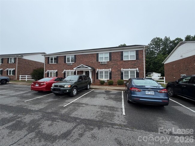 Building Photo - 109 Stroupe Rd Unit F