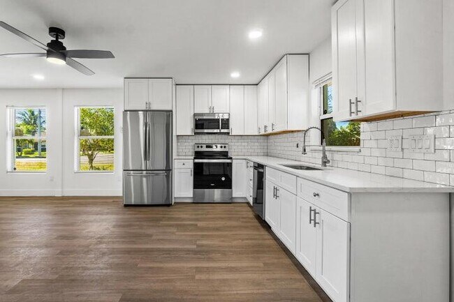 Photo - 4400 Greenwood Ave