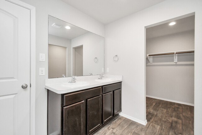 Photo - 14063 Crystal Cave Ln