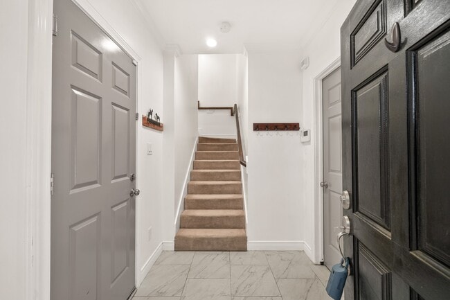 Photo - 1902 Greenwich Pl Dr