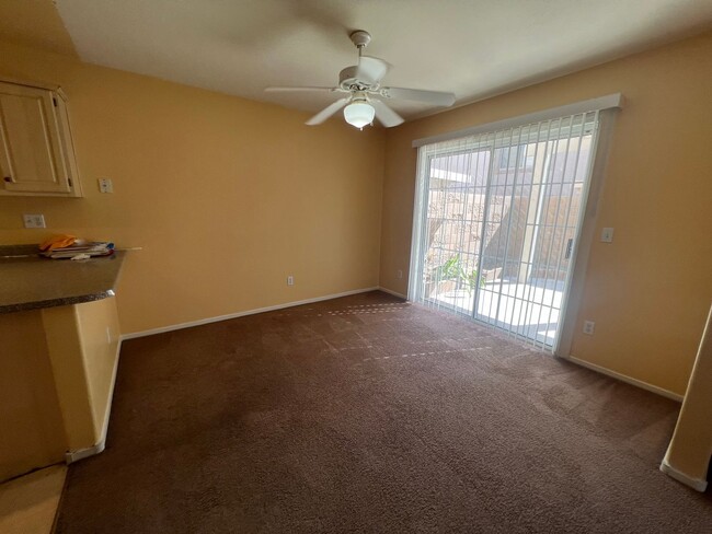 Photo - Spacious 2bed/ 2.5 bath Townhouse in Gated...