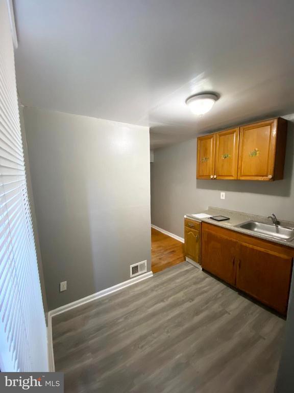 Photo - 755 E Allegheny Ave