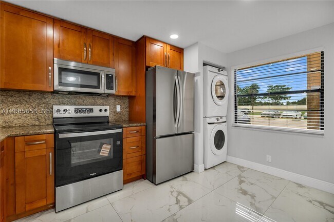 Photo - 6475 W Oakland Park Blvd Unit 102